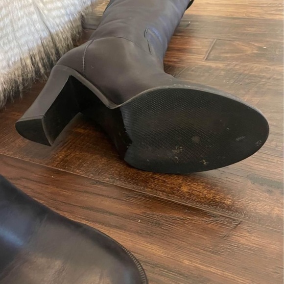 Louis Vuitton Leather Knee-High Riding Boots Size 39.5 (9) - Picture 7 of 7